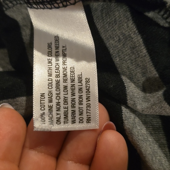 Merona Black and Gray Striped Top - Picture 4 of 4